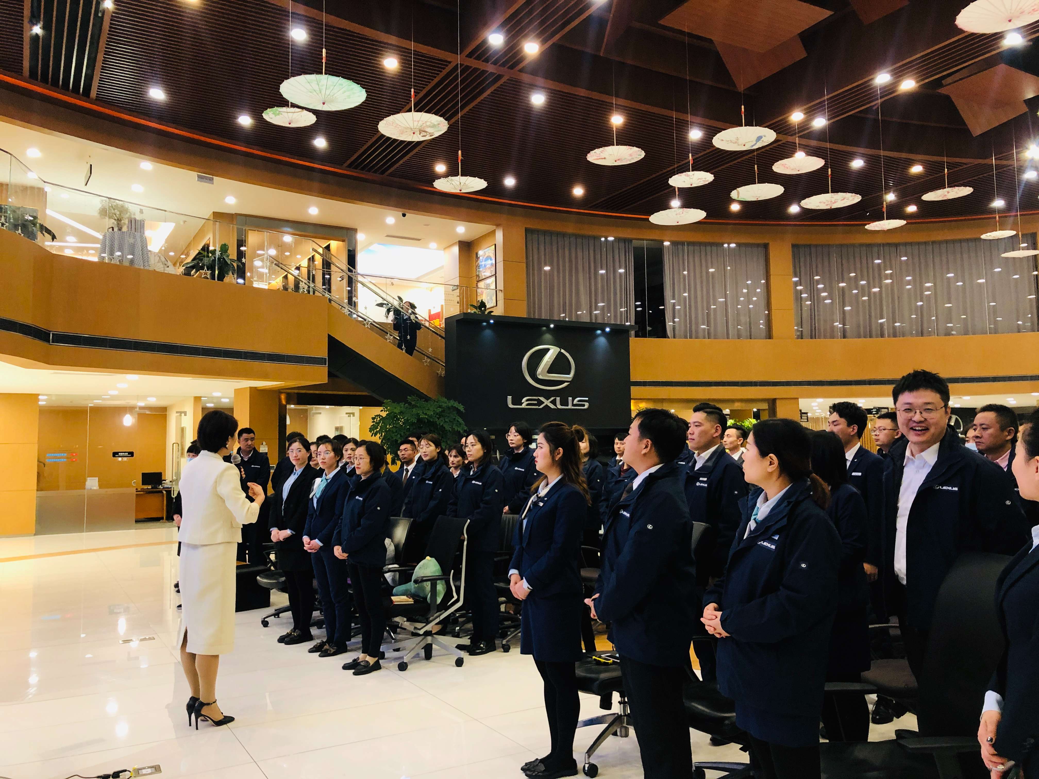 廣州培訓(xùn)商務(wù)禮儀老師服務(wù)案例