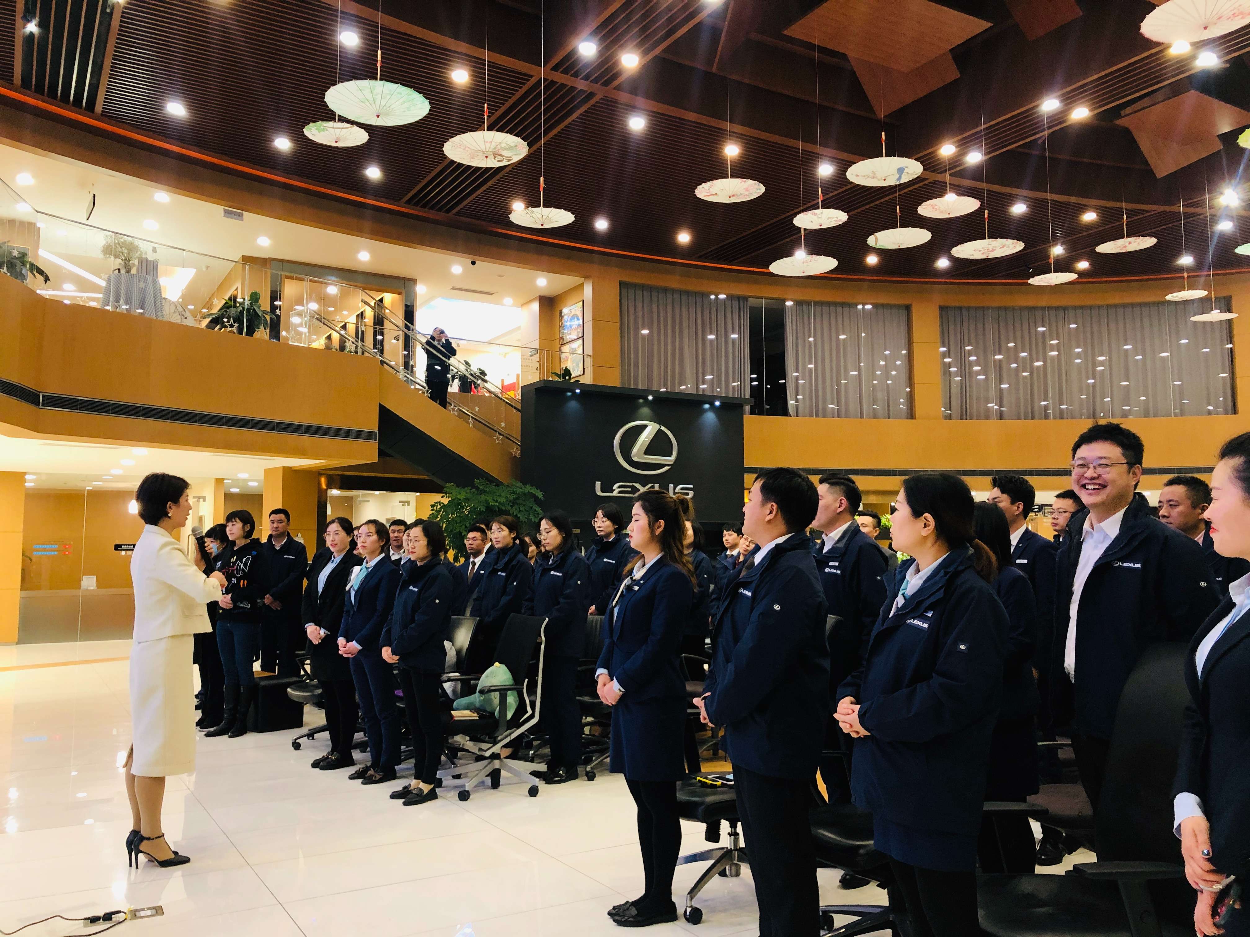 珠海培訓(xùn)迎賓禮儀案例|改進(jìn)服務(wù)準(zhǔn)則