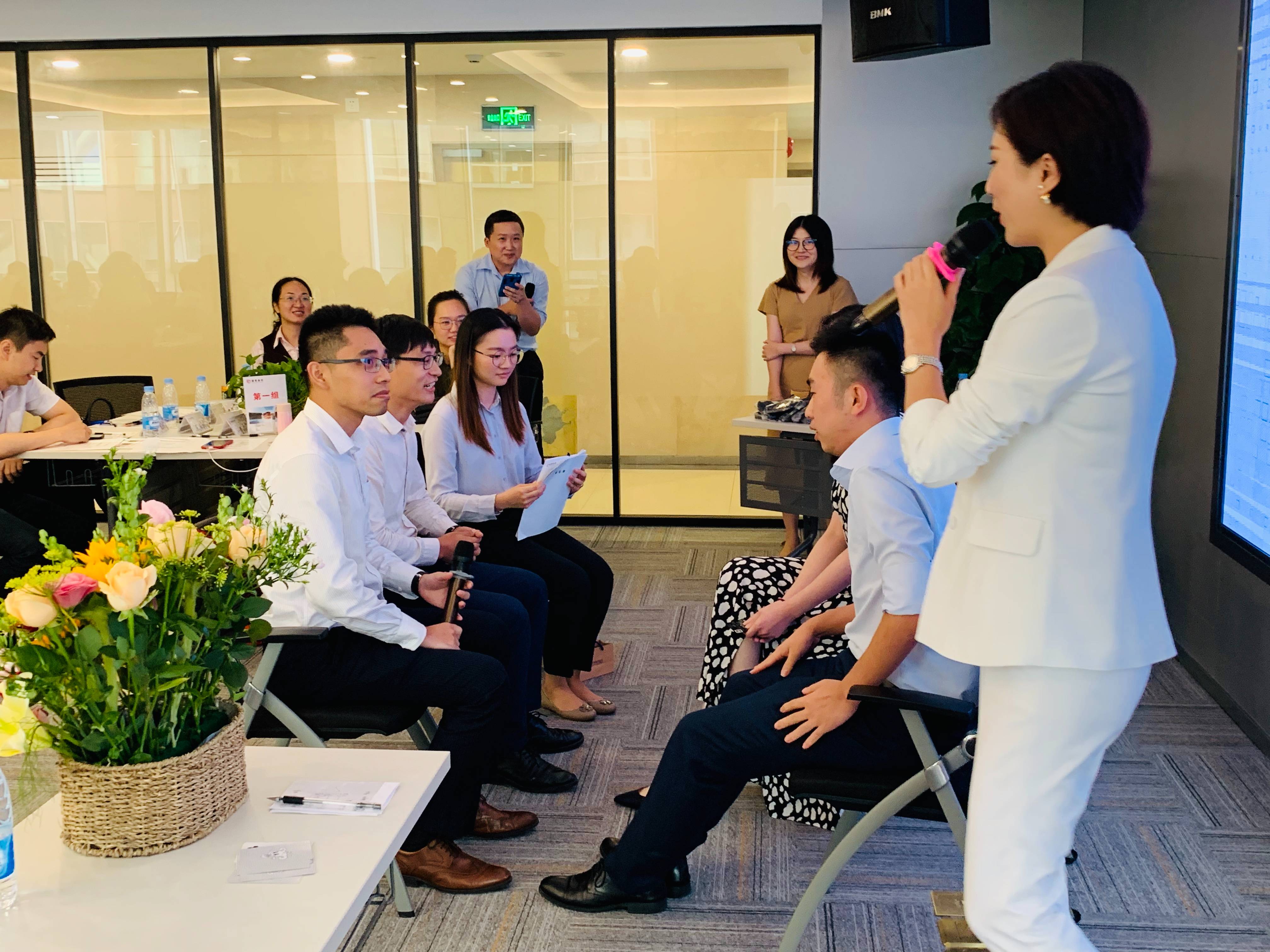 佛山培訓(xùn)領(lǐng)導(dǎo)禮儀服務(wù)案例|強(qiáng)化競爭力