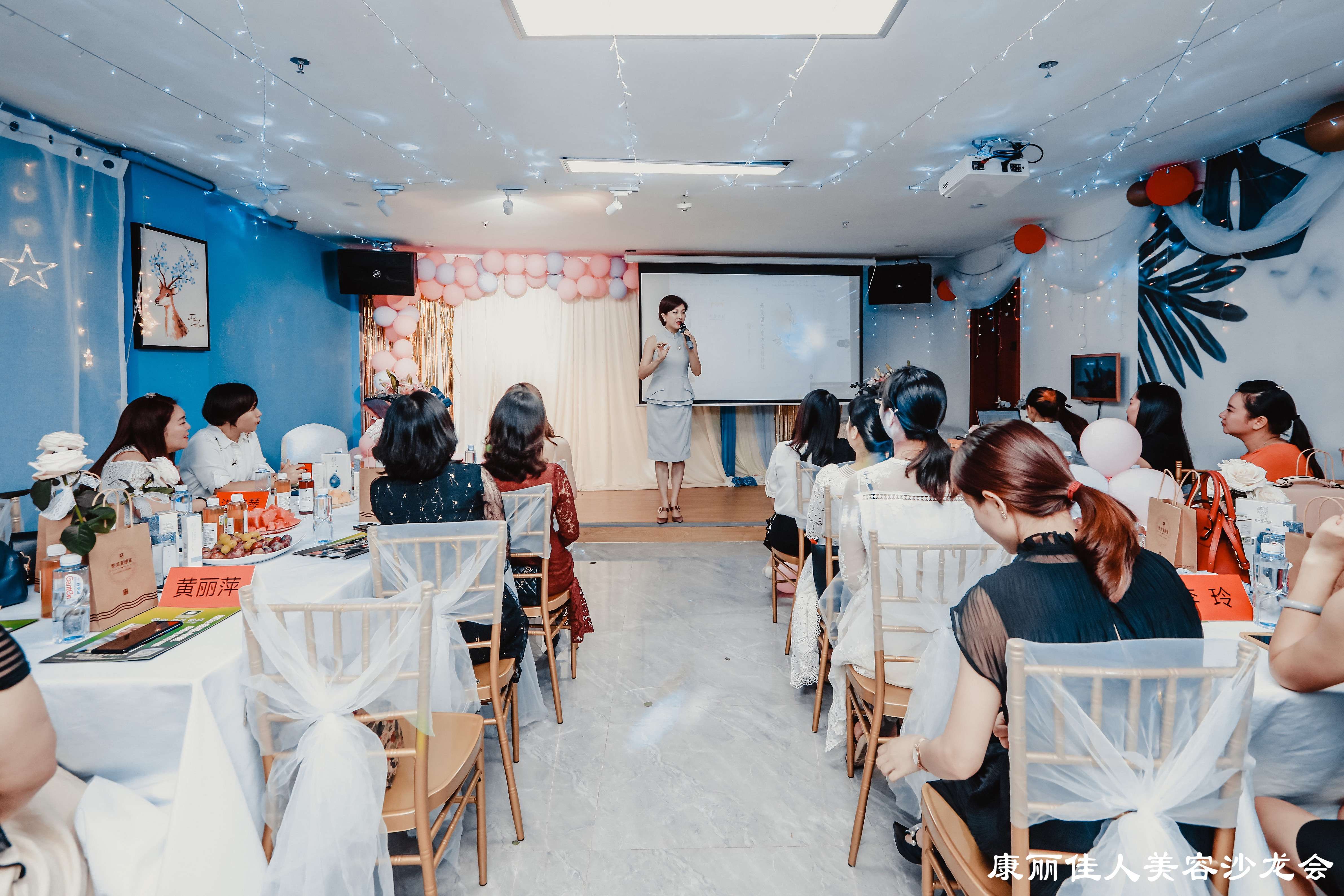 佛山商場培訓禮儀案例